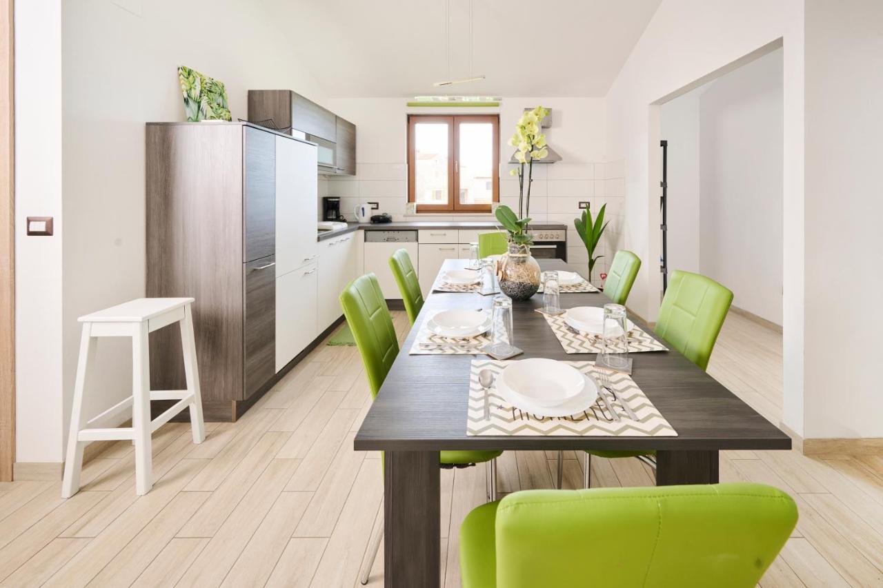 Aisha Apartment Brtonigla Luaran gambar