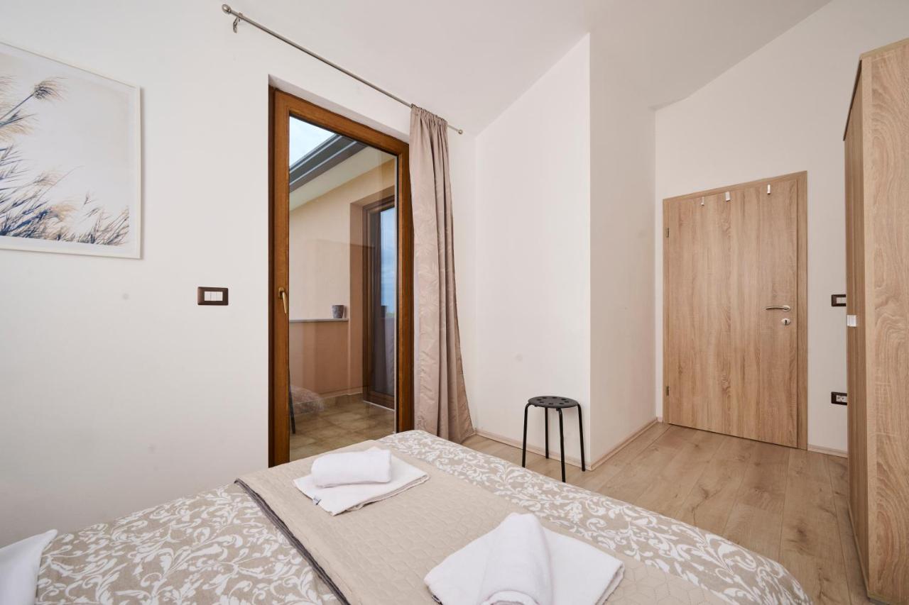 Aisha Apartment Brtonigla Luaran gambar